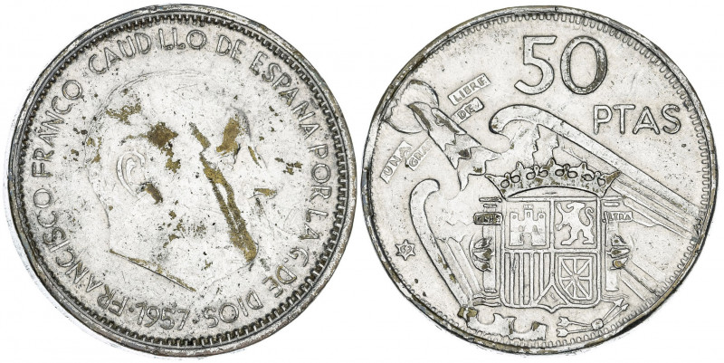 1957. Franco. 50 pesetas. (Barrera 1396). Falsa de época en latón. 13,25 g. MBC+...