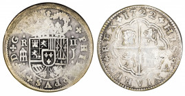 Felipe V. Lote de 2 reales, Sevilla 1722 falso de época y Segovia 1718. BC-/BC.