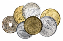 Lote de 7 monedas, dos de la II República y cinco de Franco. A examinar. EBC/S/C.