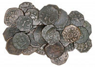 Lote de 28 monedas de 4 cornados/maravedí de Pamplona, desde Felipe II a Carlos IV. Todos sin fecha visible. BC+/MBC+.