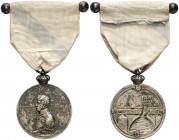 1909. Centenario de los combates de Puente Sampayo. Medalla. (Pérez Guerra 792). Con corona solidaria, anilla y cinta. Plata. 14,44 g. Ø30 mm. MBC+.