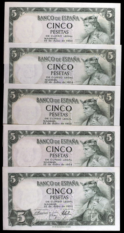 1954. 5 pesetas. (Ed. D67) (Ed. 466). 22 de julio, Alfonso X. 5 billetes, sin se...