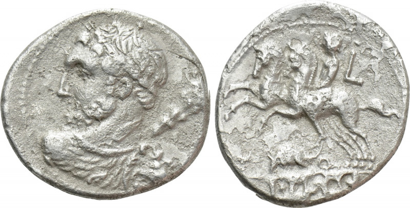 TI. QUINCTIUS. Denarius (112-111 BC). Rome. 

Obv: Laureate bust of Hercules l...