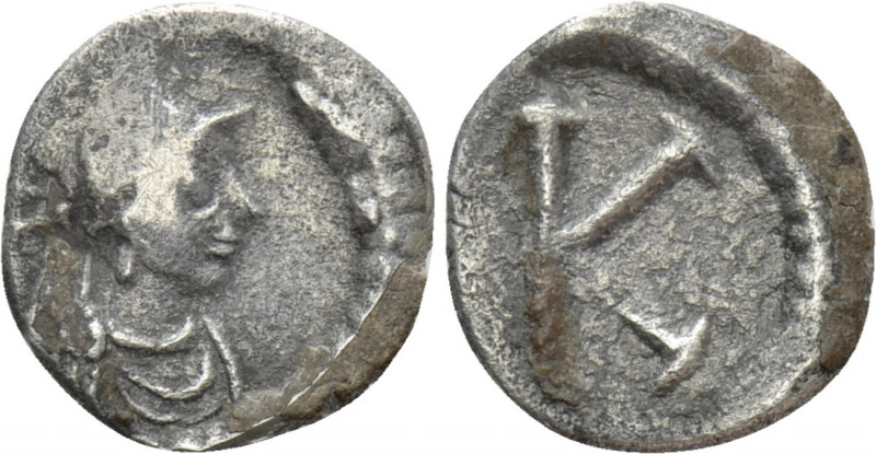 ANONYMOUS. Time of Justinian I (527-565). Half Siliqua. Constantinople. 

Obv:...