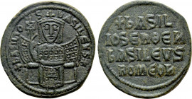 BASIL I THE MACEDONIAN (867-886). Follis. Constantinople