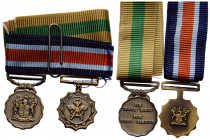 Südafrika / South Africa
 Bronzemedaille / Bronze medal Verdienstmedaille / Good Servide Medal 17.1 mm. 5.2g & 19.0 mm. 5.4g. 2 Expl. 10.50 g. Fast F...
