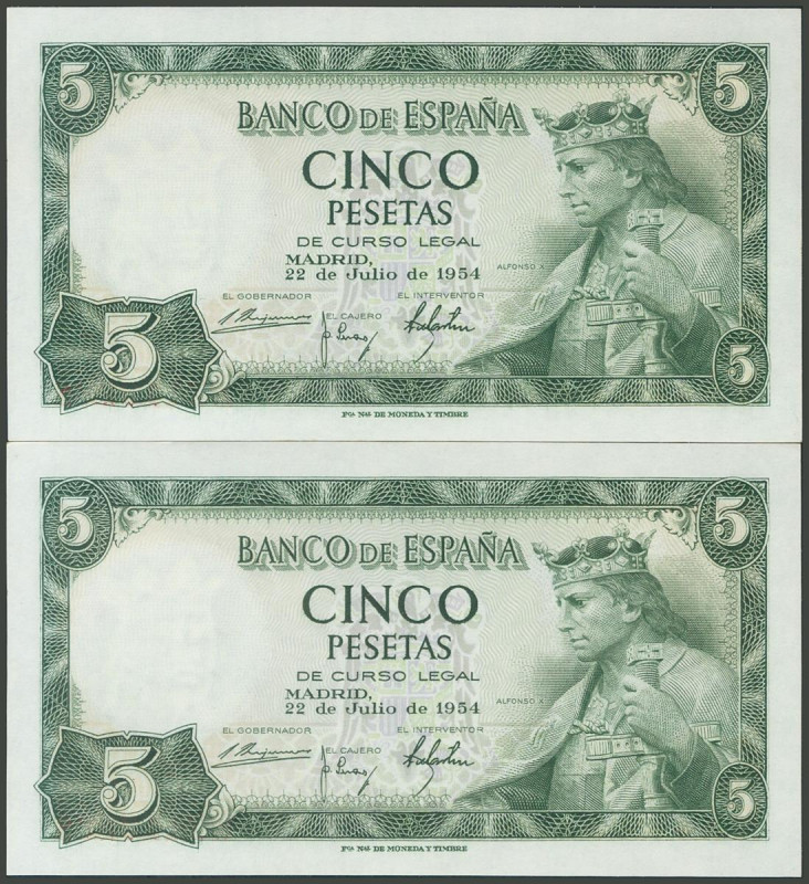 5 Pesetas. 24 de Julio de 1954. Pareja correlativa. Serie E. (Edifil 2017: 466a)...