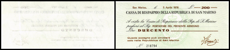 San Marino, Cassa di Risparmio. Lot 2 Stück, 150, 200 Lire 5.4.1976, P-S101/02. ...