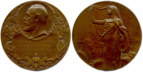 SUÈDE et NORVÈGE - OSCAR II - Loge SAINT ERIKS 
Portrait d’Oscar II dans un médaillon signé EL (Erik Lindberg) avec au pourtour la légende OSCAR II SV...