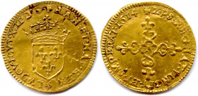 LOUIS XIII le Juste 14 mai 1610 - 14 mai 1643
Écu de France couronné. Petit lion cabré à la pointe de 
l’écu marque de François Le Maistre. R/. Croix ...