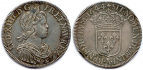 LOUIS XIV le Grand 
14 mai 1643 - 1er septembre 1715
Buste du roi enfant. R/. SIT . NOMEN …. 
Écu de France couronné. Rose initiale.
 Dy 1461 ; Gad 20...