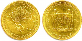 SURINAME République 25 novembre 1975 - 
100 Gulden or 1975-1976. (6,74 g) 
Fr 1
Superbe.