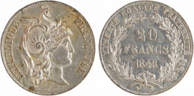 IIe République, concours de 20 francs or par Alard, en étain, 1848 Paris
A/RÉPUBLIQUE - FRANÇAISE
Tête casquée et laurée à droite de la République, ...