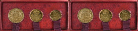 Maroc, Mohammed V, coffret de trois essais de 10, 20 et 50 francs, AH 1371 (1952) Paris
A/MAROC
(valeur) et ESSAI
R/(date)
Étoile chérifienne
FDC...