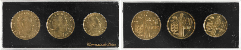 Monaco, Rainier III, coffret de trois essais 10, 20 et 50 centimes, 1962 Paris
...