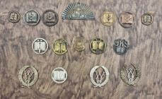 Decorations, Orders, Badges
POLSKA / POLAND / POLEN / POLSKO / RUSSIA / LVIV

School badges, group 16 pieces 

Zestaw 16 odznak na tekturowej pod...