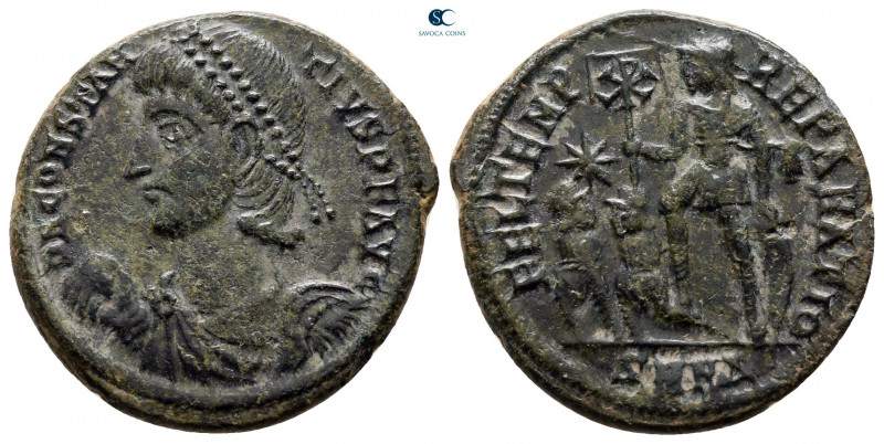 Constantius II AD 337-361. Nicomedia
Nummus Æ

21 mm, 3,78 g



very fine...