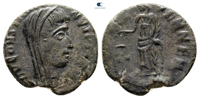 Divus Constantine I AD 337. Uncertain mint
Nummus Æ

14 mm, 1,57 g



nea...