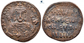 Romanus I Lecapenus AD 920-944. Constantinople. Follis Æ