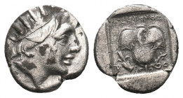 Rhodos, Caria. AR Drachm, c. 88-84 BC. 

Condition: Very Fine




Weight: 2.3 gr
Diameter: 13 mm