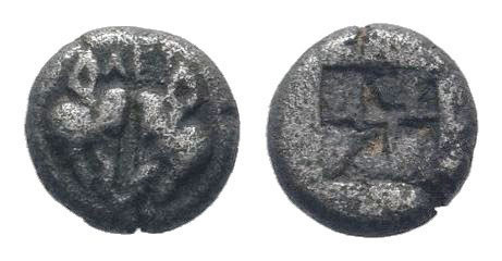 LESBOS.Unattributed early mint.Circa 550-480 BC. BI 1/24 Stater.Confronted boars...