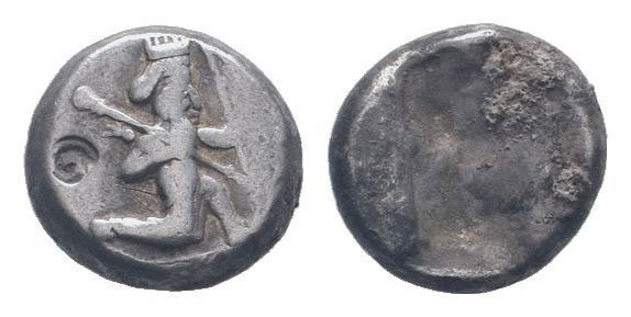 ACHAEMENID EMPIRE.Circa 485-470 BC. AR Siglos . Persian king or hero right, in k...