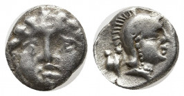 Pisidia. Selge circa 350-300 BC.
Obol AR
9mm., 0.96 g.
Facing gorgoneion / Helmeted head of Athena right; astragalos to left.
SNG France 1930; SNG Ash...