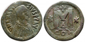 Anastasius I AD 491-518. Constantinople
Follis or 40 Nummi Æ
31 mm, 17,46 g
D N ANASTASIVS P P AVG, pearl-diademed, draped and cuirassed bust right / ...