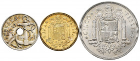 Estado Español (1936-1975). 1949*E-51. Madrid. (Cal-type 32). 2nd National Exibition of Numismatics. Mint state. Est...1500,00. 


 SPANISH DESCRIP...