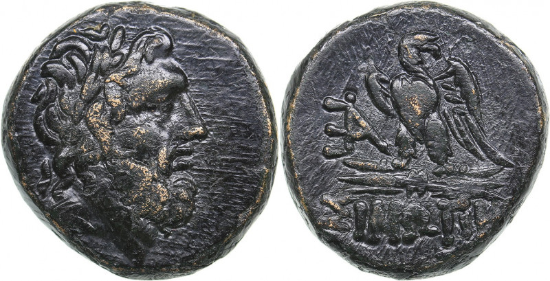 Paphlagonia, Sinope Æ (circa 85-65 BC)
7.61 g. 19mm. VF/VF Laureate head of Zeu...