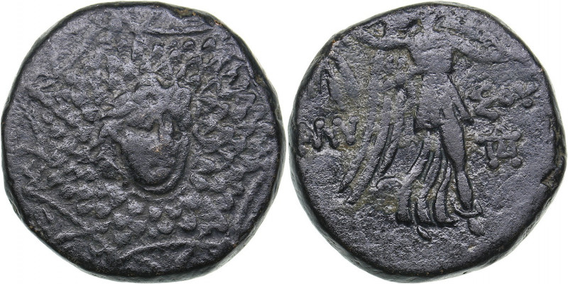 Pontos, Amisos. Æ (circa 85-65 BC)
7.84 g. 20mm. VF/VF Aegis / AMI-ΣOY, Nike ad...