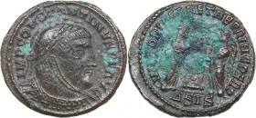 Roman Empire - Siscia Æ follis - Constantine I (307/310-337 AD)
3.13 g. 19mm. XF/VF IMP CONSTANTINVS PF AVG, helmeted and cuirassed bust right / VICT...
