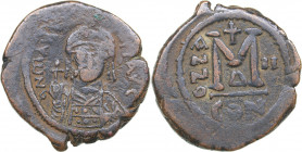 Byzantine Æ Follis - Maurice Tiberius (582-602 BC)
13.24 g. 30mm. F/F