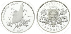 Latvia 10 Latu 1996 Averse: Arms with supporters. Reverse: Grieze bird. Edge Lettering: LATVIJAS BANKA \ (2x). Edge Description: Lettered. Silver. KM ...