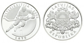 Latvia 1 Lats 2001 Ice Hockey. Averse: Arms with supporters. Reverse: Hockey player. Silver. KM 50. With Box