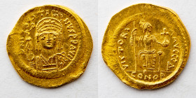 BYZANTINE EMPIRE: Justin II, AV Solidus, 567-578 (21mm, 4.42g), Constantinople Mint