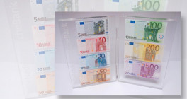 Netherlands, Plexiglas display case of all seven euro note denominations (2002)
De Nederlandse Bank, the central bank of the Netherlands, created a Ch...