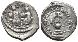 Byzantine
Heraclius, with Heraclius Constantine, 610-641. Hexagram , Constantinopolis, 615-638. dN dN ҺЄRACLIЧS ЄT ҺЄRA CON Heraclius and Heraclius Co...