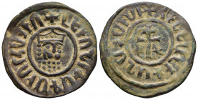 World&Medieval
Cilician Armenia, Levon I (1198-1219). AE Tank
Crowned leonine head facing slightly r.
Rev: Patriarchal cross; five-pointed star to l. ...