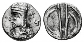 Kingdom of Parthia. Uncertain King. Hemidrachm. Century I BC. (Alram-619). (Sunrise-644 Drachm). Anv.: Bust to the left with a beard, headband and tia...