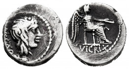 Porcius. M. Porcius Cato. Quinarius. 46-47 a.C. Africa. (Craw-462/2). (Rsc-Porcia 11). Anv.: Head of Liber right, wearing ivy wreath; (M•CATO•PRO•PR) ...