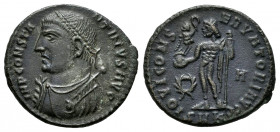 Constantinus I. Follis. 317-320 AD. Cyzicus. (Ric-8). Anv.: IMP CONSTANTINVS AVG, laureate and draped bust to left, holding orb and mappa in right han...