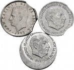 Lot of 3 coins of the Spanish State and Juan Carlos I. They present important errors such as displacement and multiple segmentation. Al / Cu-Ni. TO EX...