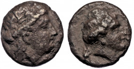 LESBOS. Mytilene. Diobol (Circa 400-350 BC). AR
Laureate head of Apollo right.
Rev: Female head (Aphrodite?) right; 
BMC 11-2; HGC 6, 1037.
1.17 gr. 1...