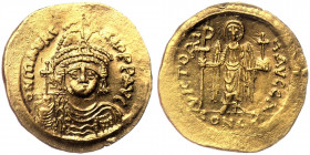 Maurice Tiberius (582-602) AV Solidus Constantinople, 1st officina. 583/4-602.
O N mAURC TIb PP AVG - draped and cuirassed bust facing, wearing plume...