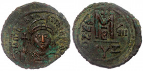 MAURICE TIBERIUS (582-602) AE32 Follis, Cyzicus. Dated RY 7 (589/90) 
δ И ΜΑVRI TIЬЄR P P AV - Helmeted and cuirassed bust facing, holding globus cruc...