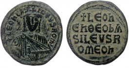 LEO VI the Wise (886-912) AE28 Follis, Constantinople 
+LEOn bAS ILEUS ROM' - facing bust, wearing crown and chlamys, holding akakia 
Rev: +LEOn En QE...