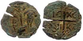 CRUSADERS, Tancred (Regent, 1101-03, 1104-12) AE20 Follis, Mint of Antioch. Second type. 
Bust of Tancred facing, wearing turbin, holding sword. 
Rev:...
