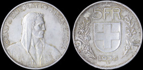 5 Francs (1925 B) in silver (0,900) with bust of William Tell facing right. Shield flanked by sprigs on reverse. Extra pieces of metal at right and le...