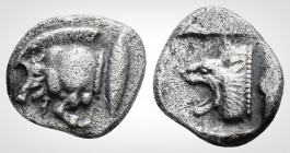 Greek
Mysia. Cyzicus. (Circa 450-400 BC). 
AR Diobol (11,2 mm, 1,15). 
Forepart of boar left, tunny upward behind / Head of roaring lion left within s...